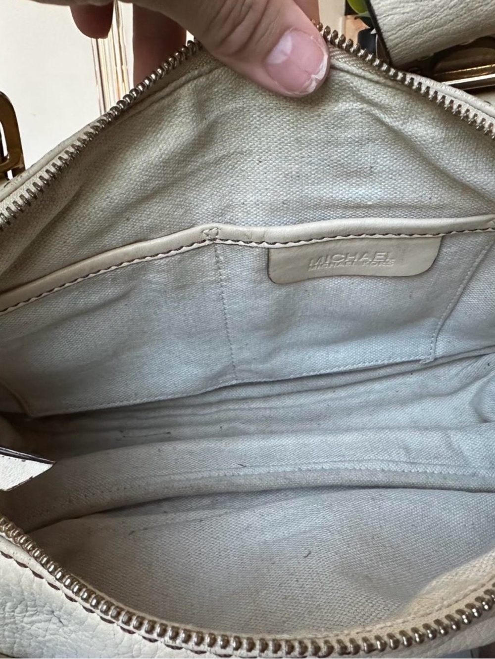 Michael Kors Zoe cream Pebbled Leather Dual Pocket Shoulder Bag - Picture 8 of 9